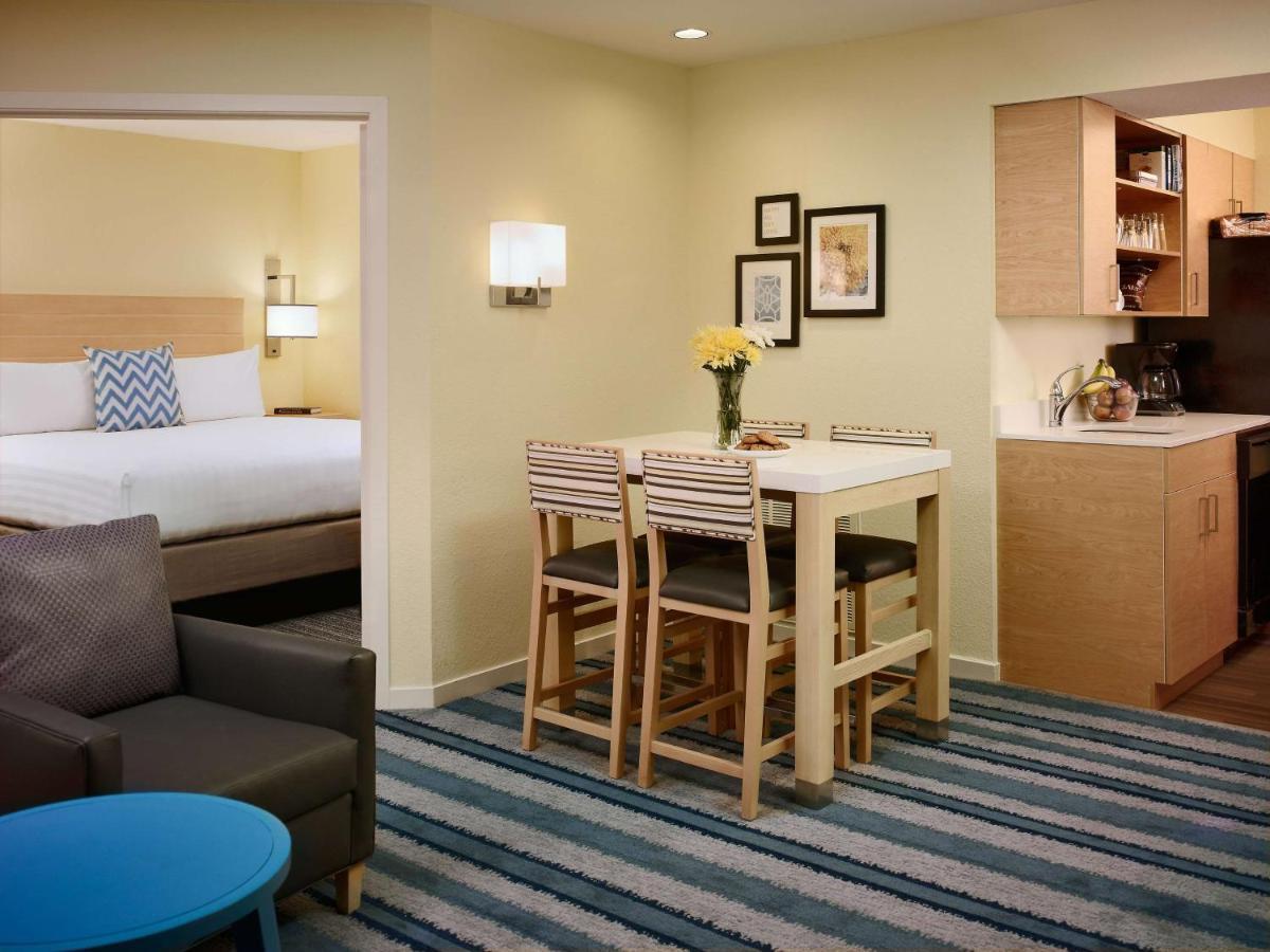 Sonesta Es Suites St. Louis Westport Мериленд Хайтс Екстериор снимка