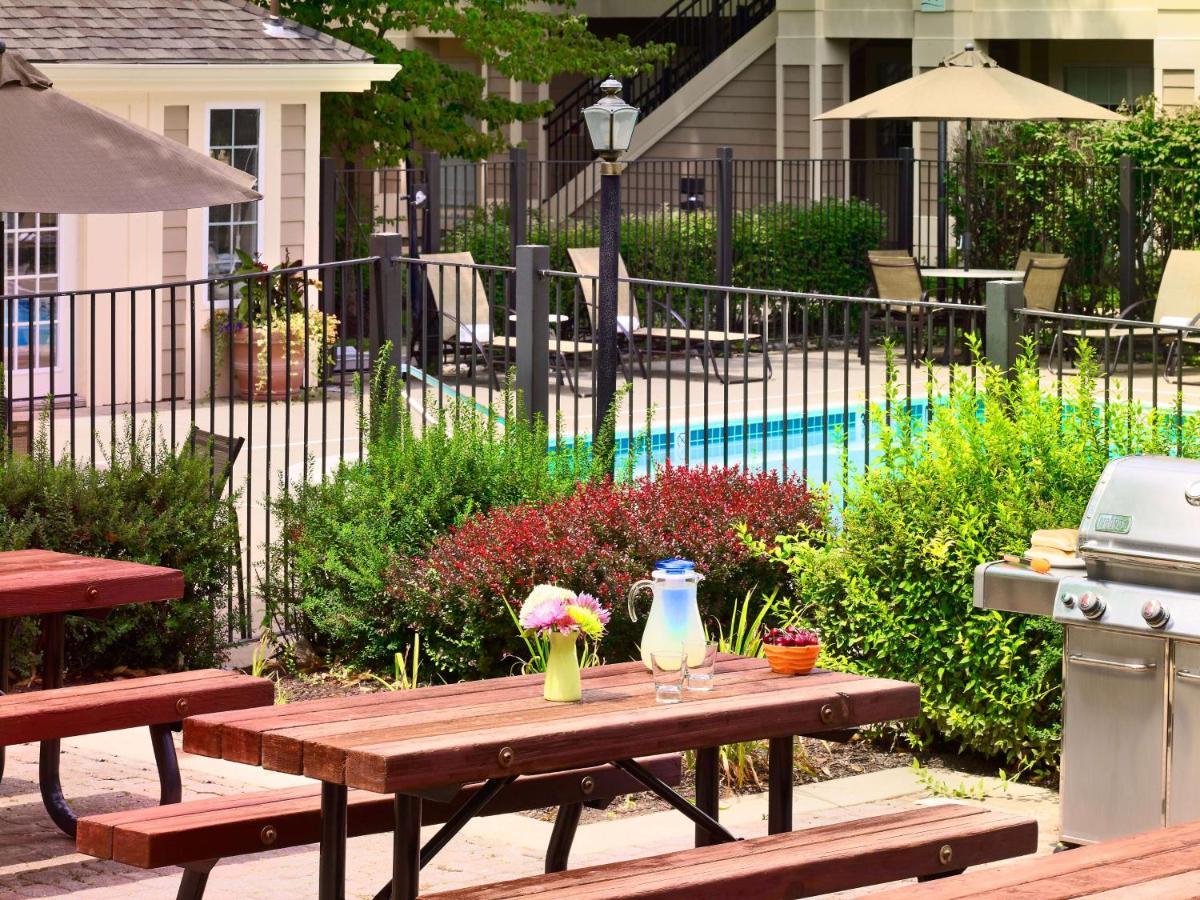 Sonesta Es Suites St. Louis Westport Мериленд Хайтс Екстериор снимка